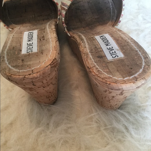 EUC Steve Madden wedges - Picture 3 of 4